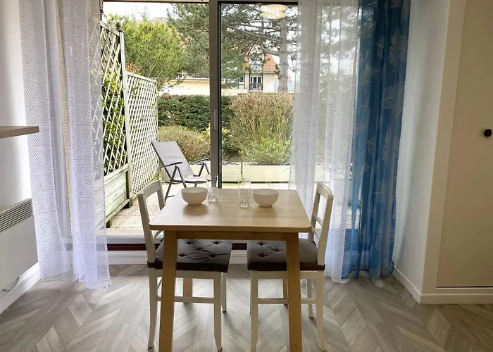 Апартаменты Avec Terrasse Plein Sud - Le Fenil Avenue De Verdun A *