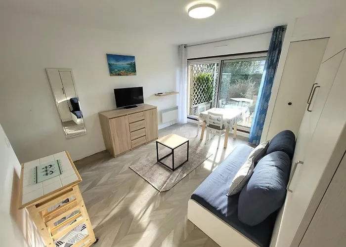 Апартаменты Avec Terrasse Plein Sud - Le Fenil Avenue De Verdun A